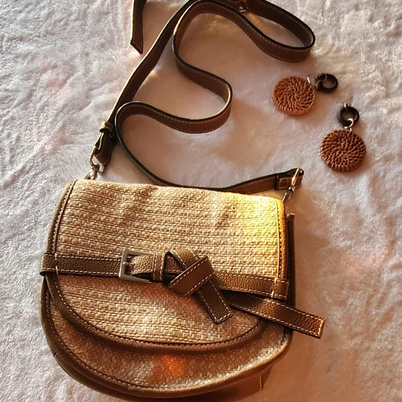 Handbag - Picture 2 of 9